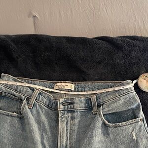 Abercrombie & Fitch Women’s 90’s Straight Ultra High Faded Blue Distressed Jeans